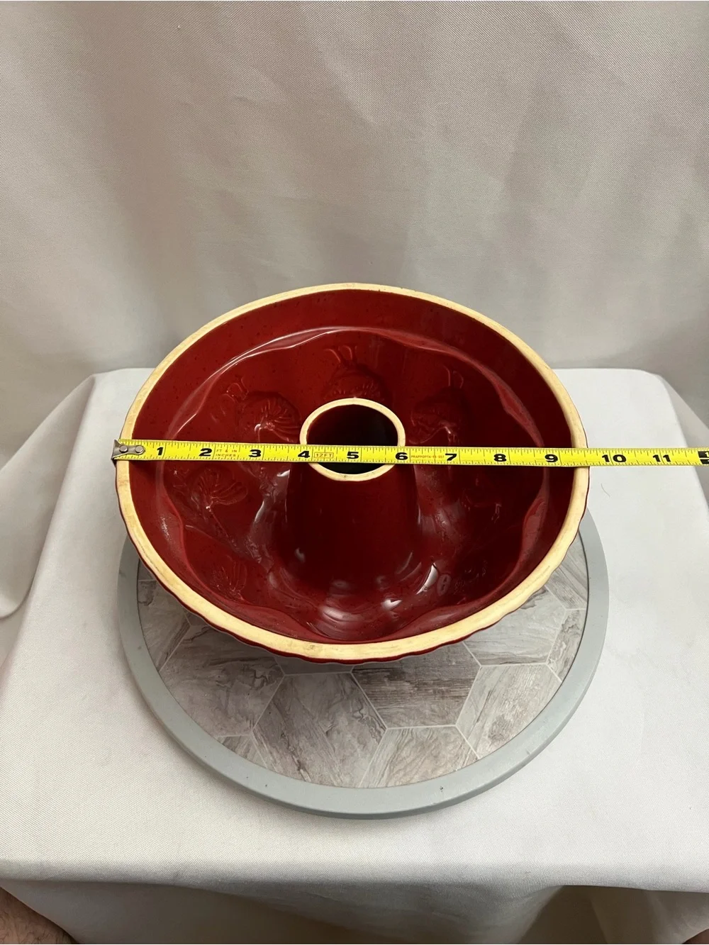 Vintage Red Speckled Ceramic Chicken Bundt Cake Pan Mold Bakeware 10.5 Inch